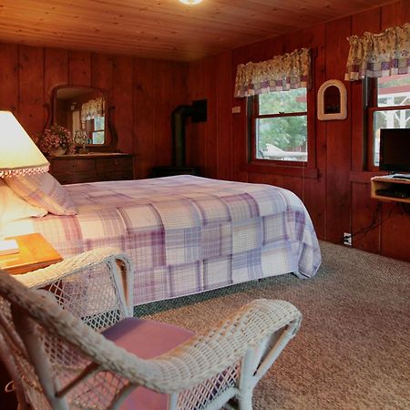 Silver Pines Lodge آيديلوايل المظهر الخارجي الصورة