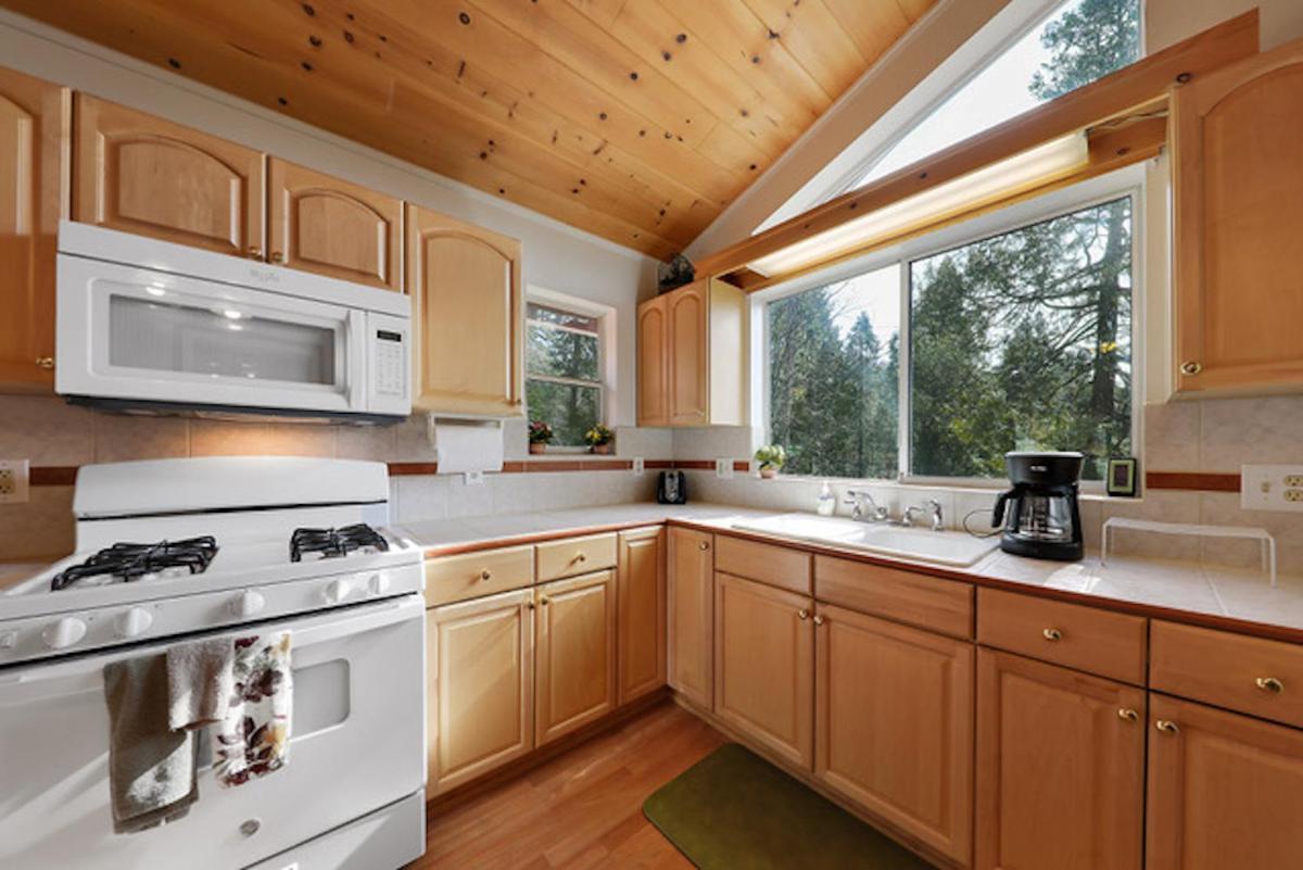 Silver Pines Lodge آيديلوايل المظهر الخارجي الصورة