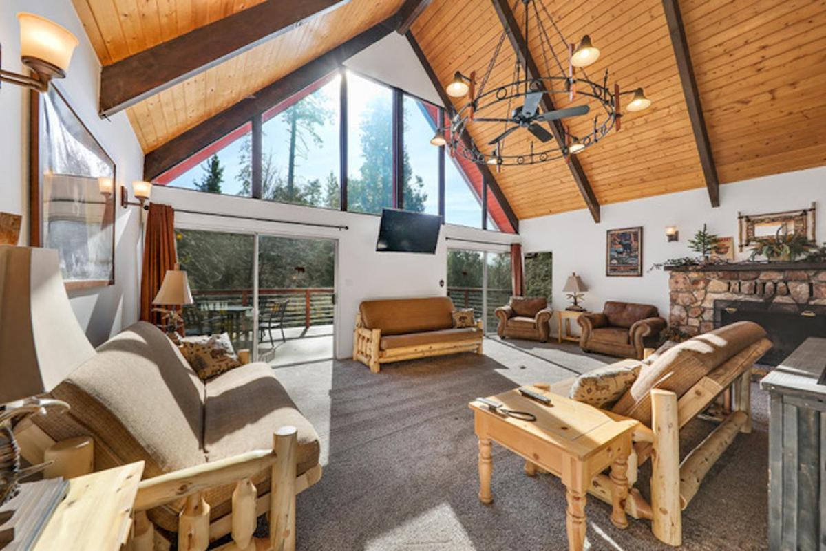 Silver Pines Lodge آيديلوايل المظهر الخارجي الصورة
