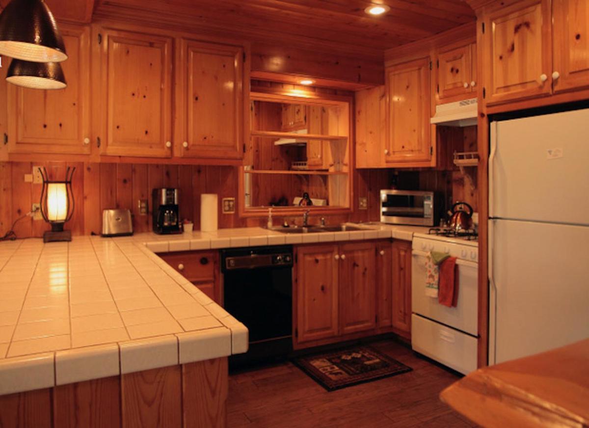 Silver Pines Lodge آيديلوايل المظهر الخارجي الصورة