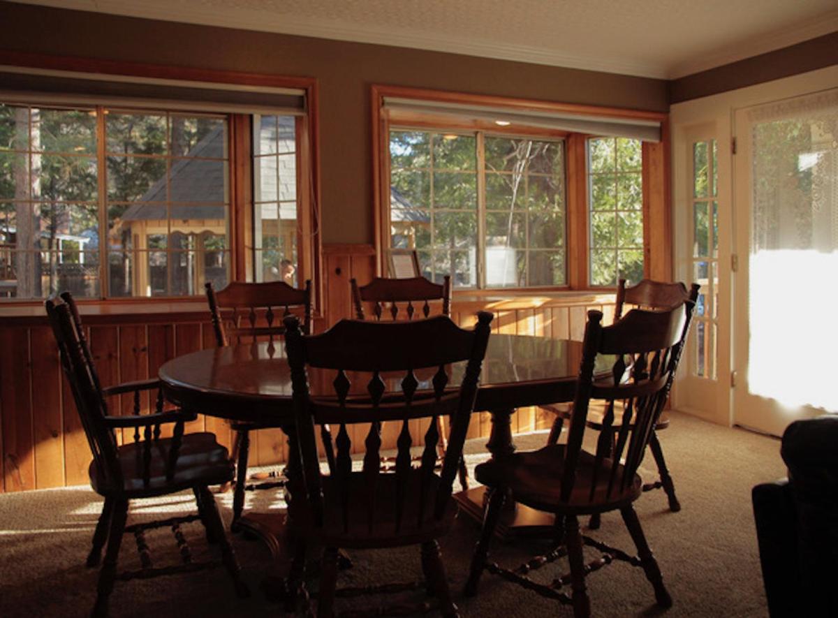 Silver Pines Lodge آيديلوايل المظهر الخارجي الصورة