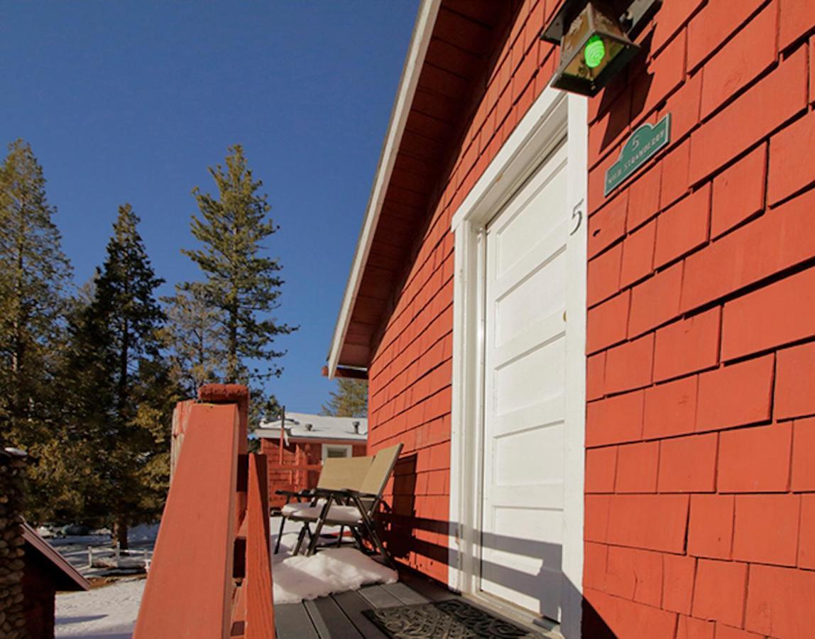Silver Pines Lodge آيديلوايل المظهر الخارجي الصورة