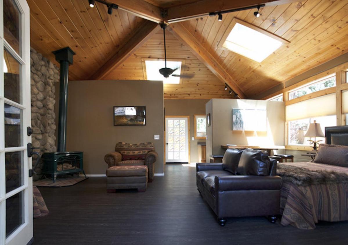 Silver Pines Lodge آيديلوايل المظهر الخارجي الصورة