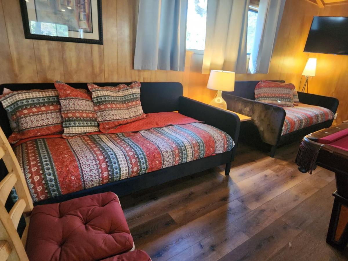 Silver Pines Lodge آيديلوايل المظهر الخارجي الصورة